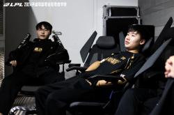 开云体育-JackeyLove在RNG比赛中势不可挡，出色防守引发热议！的简单介绍