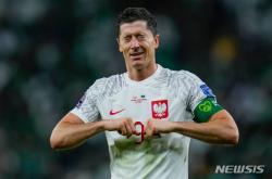 开云体育-关于莱万多夫斯基在德国队比赛中精彩发挥，战术调整引发热议！的信息