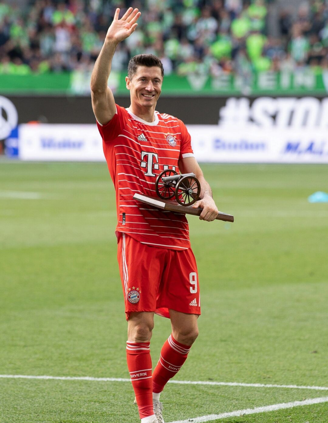 莱万多夫斯基复出 莱万多夫斯基复出