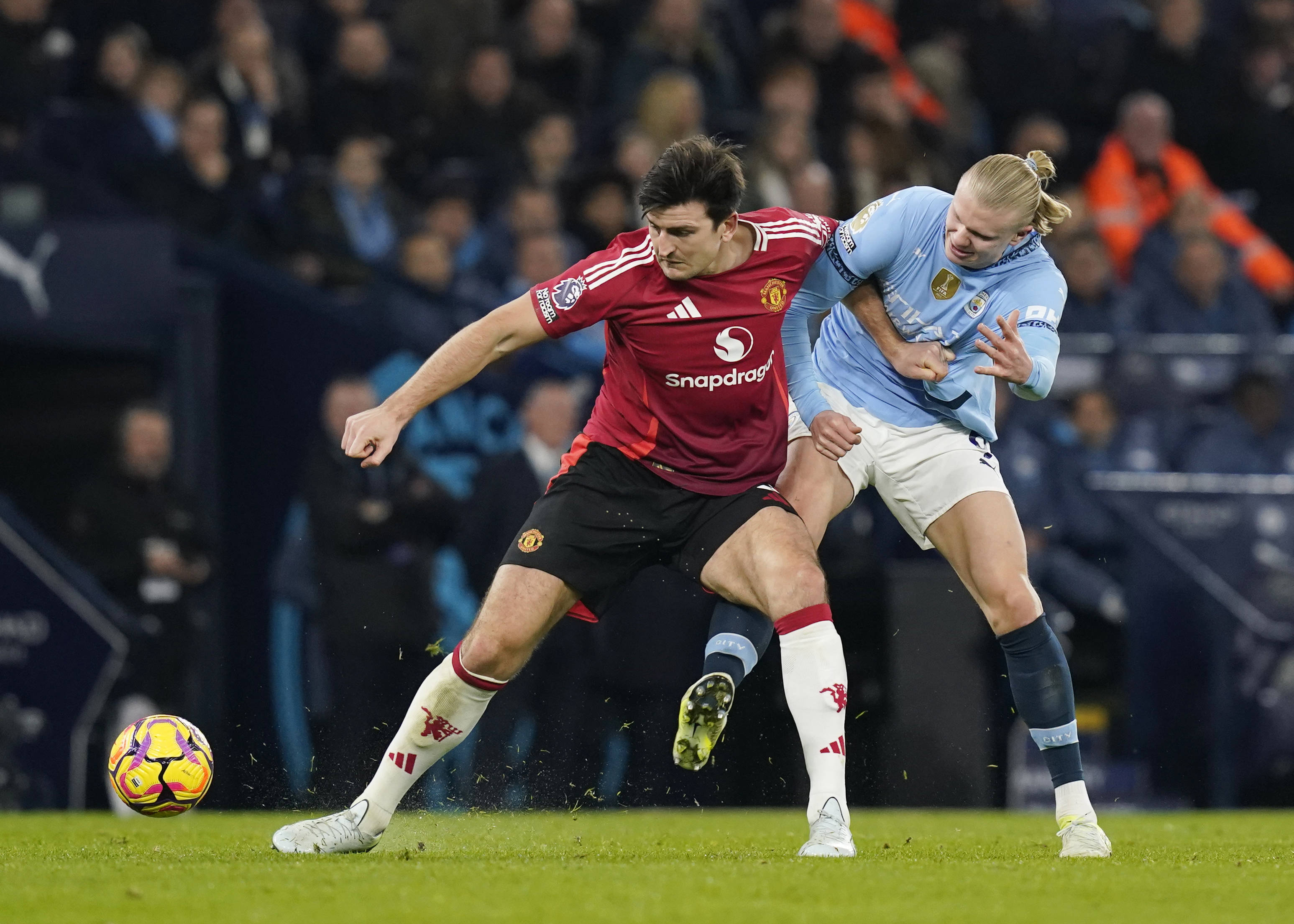 关于西亚卡姆连续五场比赛得分超过连败,曼联挑战极限!的信息 关于西亚卡姆连续五场比赛得分超过连败,曼联挑战极限!的信息